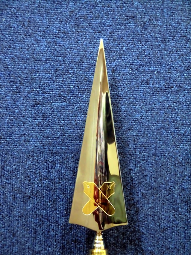 三面槍型にペンマーク
